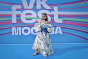 Белла Потемкина на синей дорожке VK Fest 2023 3