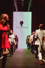  24.10.2015 Backstage показа Bella Potemkina Fall-Winter 2015/16 в рамках Mercedes-Benz Fashion Week Russia Подробнее... Backstage показа Bella Potemkina Fall-Winter 2015/16 в рамках Mercedes-Benz Fashion Week Russia 7