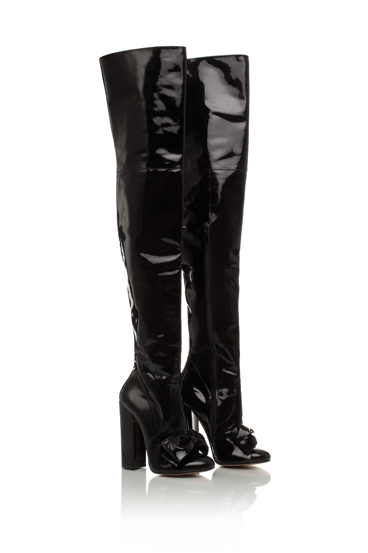 сапоги pleaser лакированные. лаковые сапоги на каблуке. черные лаковые ботфорты. лаковые ботфорты. обувь thigh high boots.