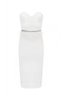 Платье "Шелли" белое, трикотажное, декорированное камнями и перьями