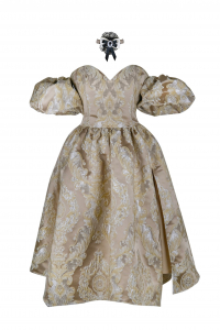 Платье &quot;Версаль&quot; бежево - золотистое, атлас, вышивка, вензеля, миди